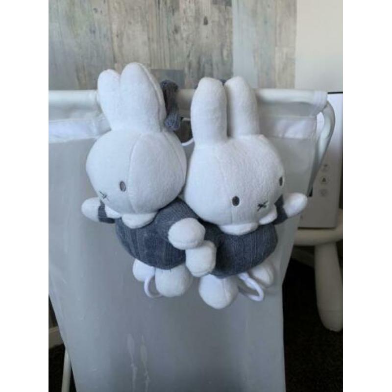Nijntje knuffels en lampen (hang en staande) voor babykamer