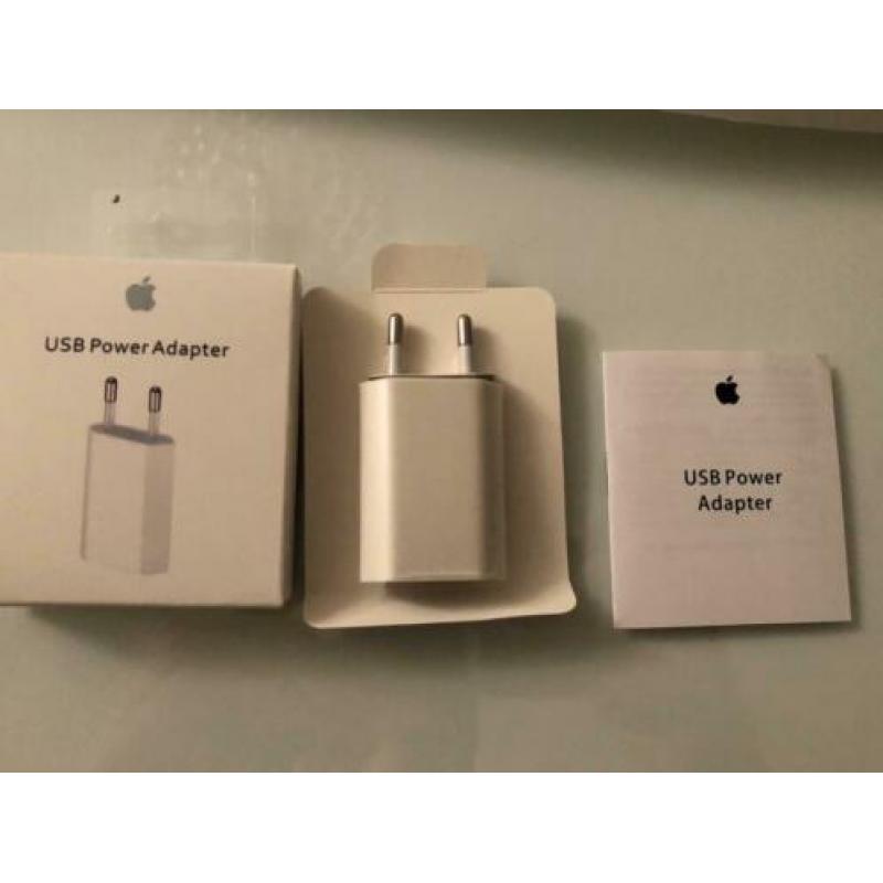 Originele Apple adapter en evt ook oplader
