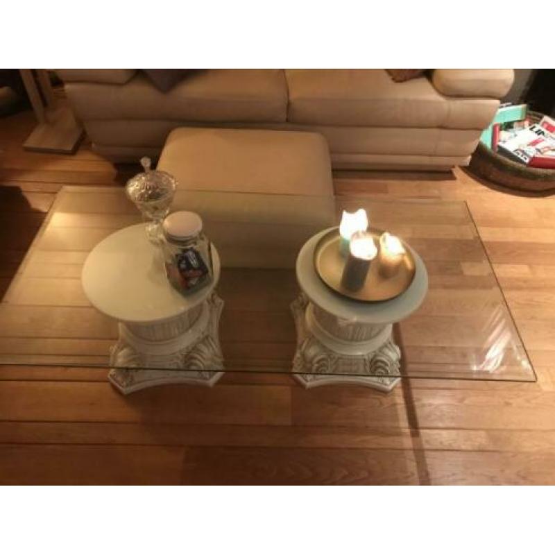 Glazen salontafel met romeinse poten