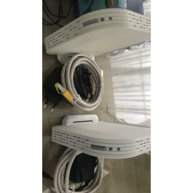 2x WiFi versterker incl twee Switch