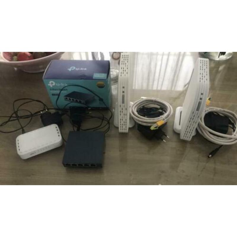 2x WiFi versterker incl twee Switch