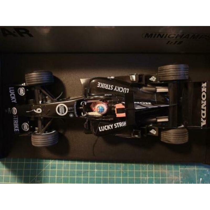 BAR 006 Button Winter test Minichamps 1:18