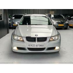 Bmw 3-serie Touring 320d Business Line Automaat 177PK Lmv Na