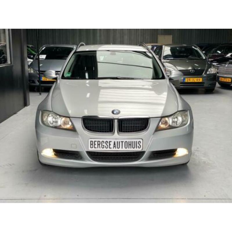 Bmw 3-serie Touring 320d Business Line Automaat 177PK Lmv Na