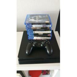 Playstation 4 met 1 controller en 9 spellen