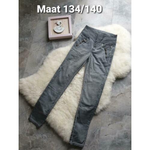 Maat 134/140 NIEUW Meisjes Skinny HighWaist Jeans