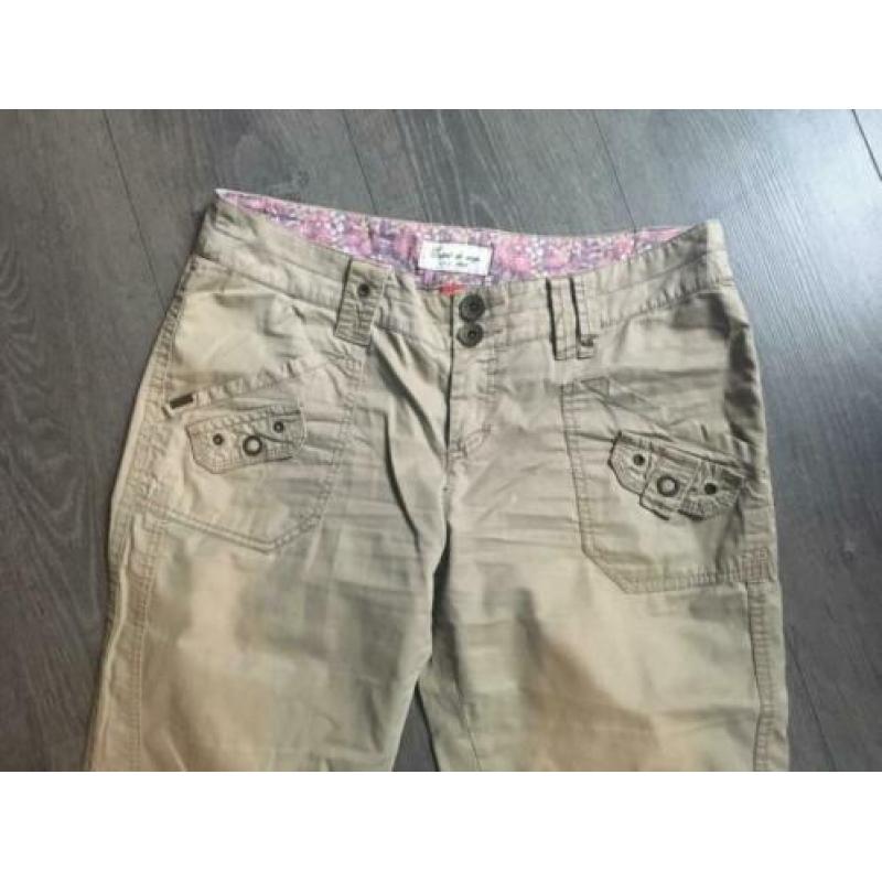 Esprit broek maat 40