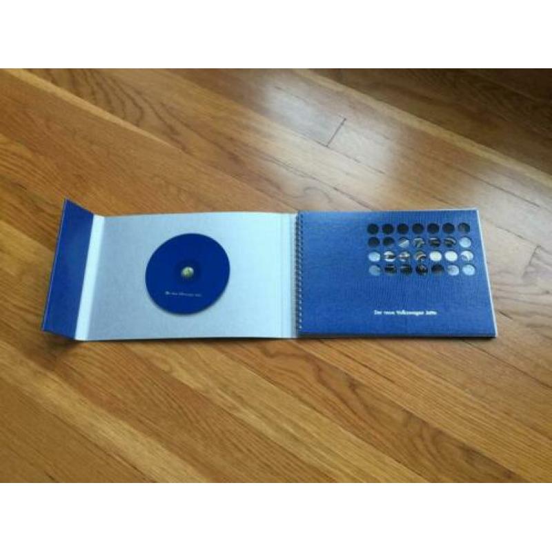 Volkswagen Jetta 2004 luxe Pers Media folder brochure + DVD