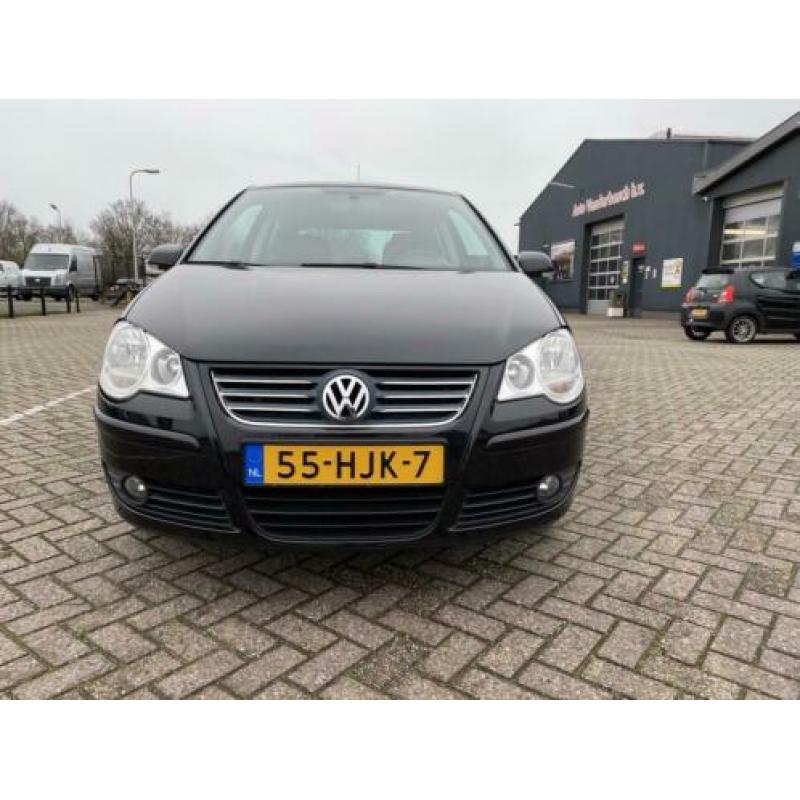 Volkswagen Polo 1.4-16V Comfortline Eerste Eigenaar ! 80pk