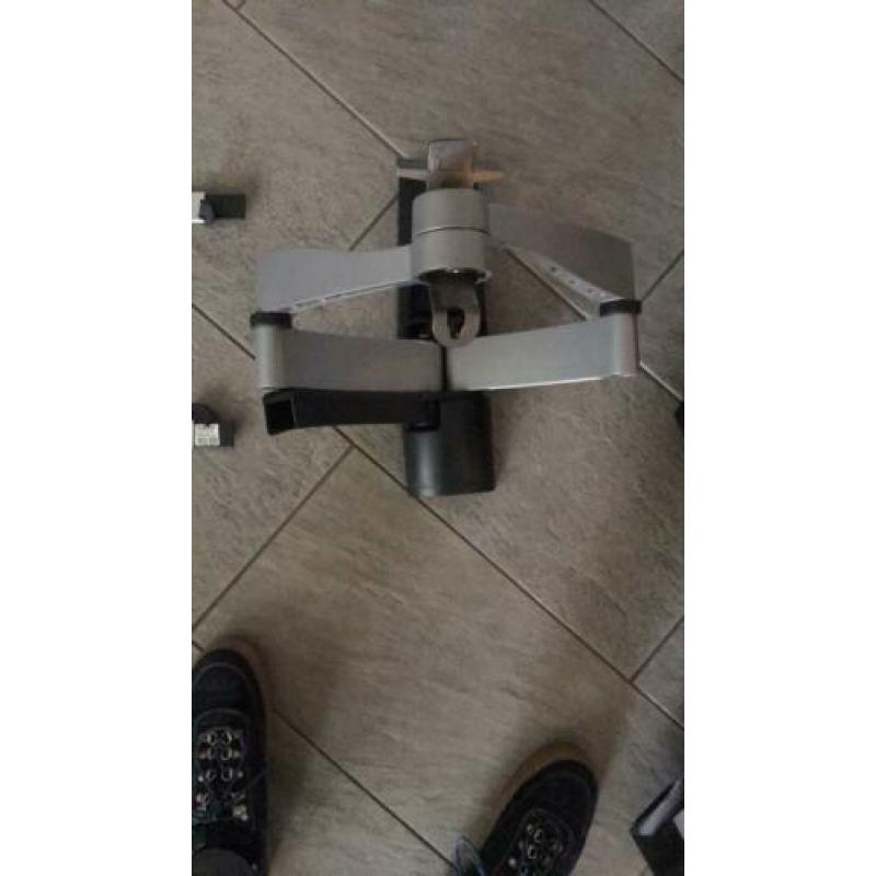Vogel TV beugel, kabelgoot en 2 audio dragers