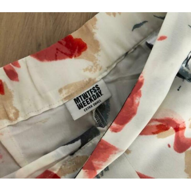 WEEKDAY – flair – bloemenprint - maat xs