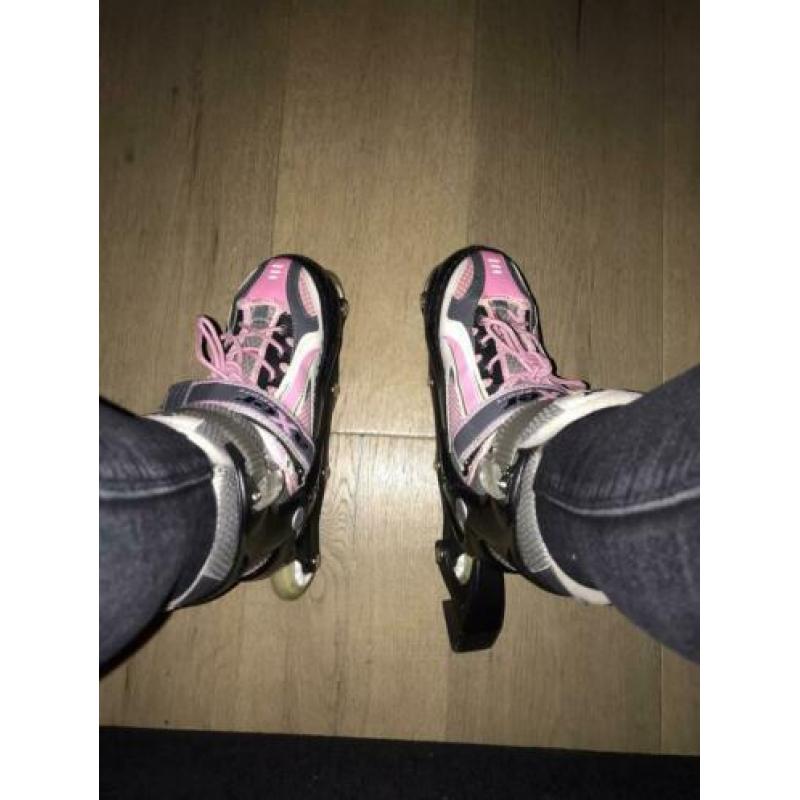 Roze Axer skeelers