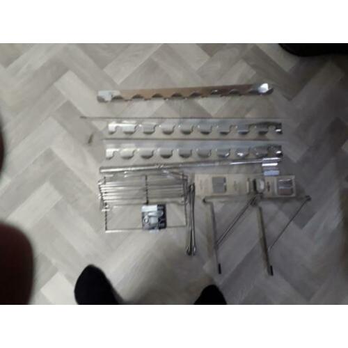 Roestfraai stalen woonassoires voor keuken badkamer