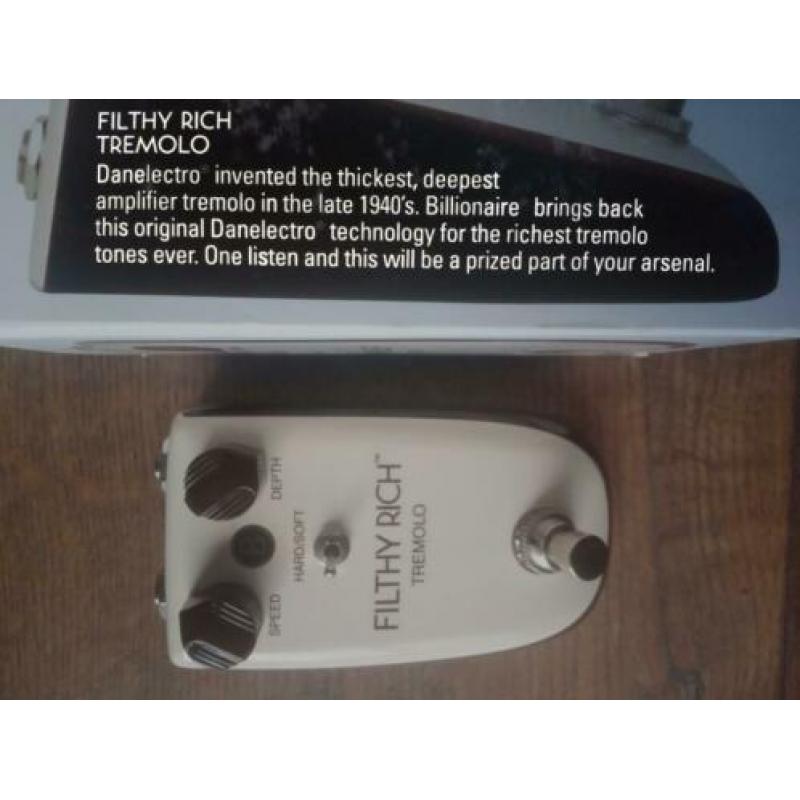 Danelectro Filthy Rich Tremolo