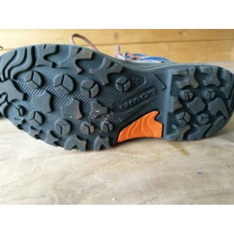 Wandelschoenen Lowa maat 32