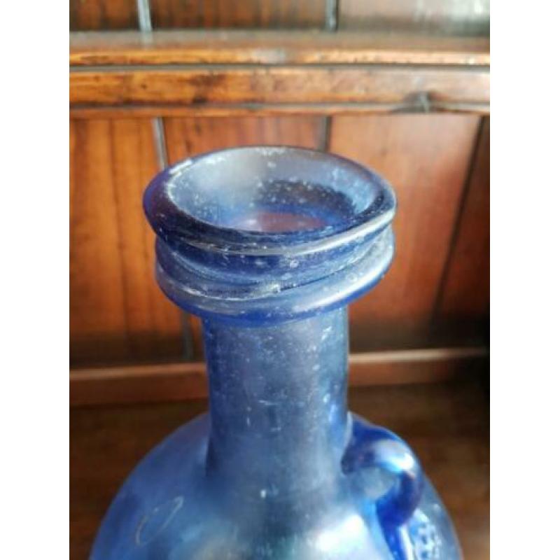 19e eeuws Blauw glazen schenkkan, €55,-.