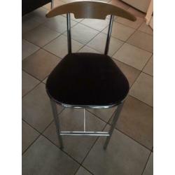 Drie leuke, moderne barkrukken, keukenkrukken