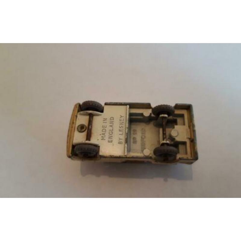 Matchbox bedford milk float nr 29 met gpw !
