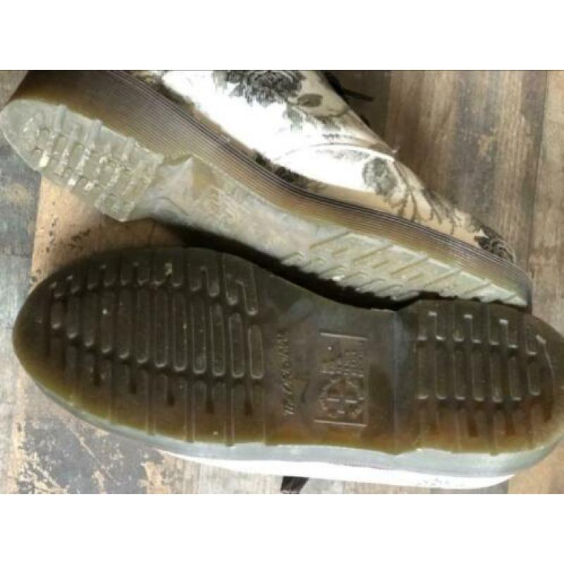 Dr. Martens laag maat 38
