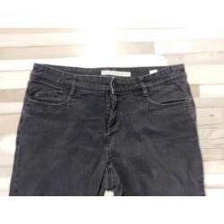 Yessica (C & A ) leuke stretch spijkerbroek maat 40.