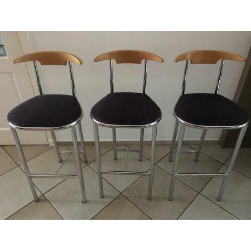 Drie leuke, moderne barkrukken, keukenkrukken