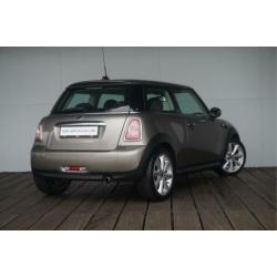 MINI 3-deurs One Holland Street + Wired (bj 2013)