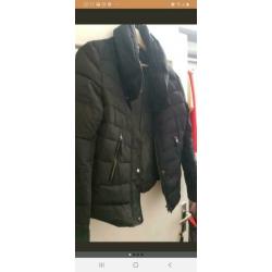 Zwarte winter jas maat s
