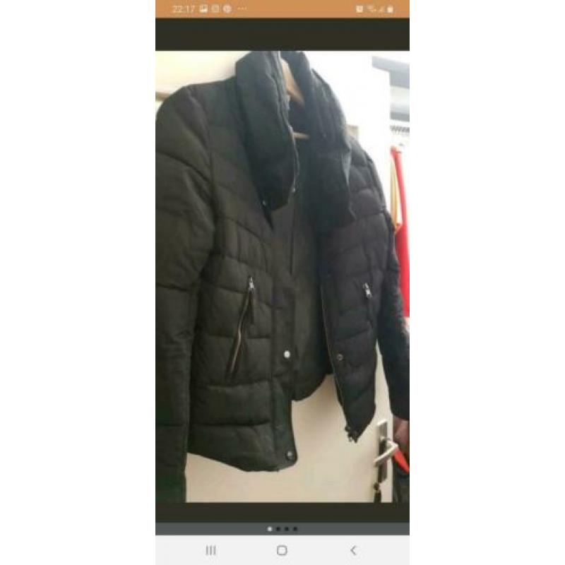 Zwarte winter jas maat s