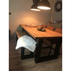 Eiken eettafel x of u poot