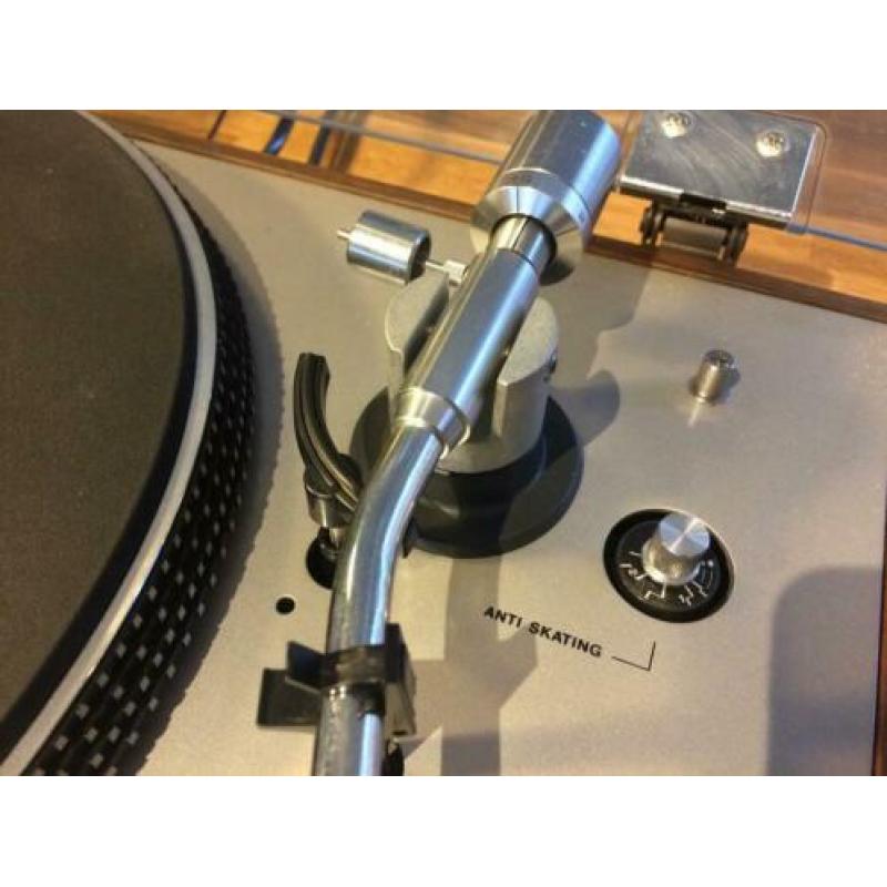 CEC BD-5200 platenspeler