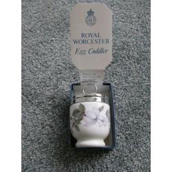 *Nieuw*: Royal Worcester eiwarmer (coddler) van porselein
