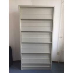 Stalen archiefkast met tijdschrift houder