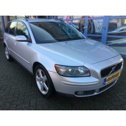 Volvo V50 2.0D Momentum IN NIEUW STAAT (bj 2004)