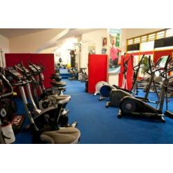 ALLES MOET WEG crosstrainer hometrainer roeitrainer 85%KORTI