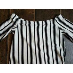Leuke Off shoulder top maat XS/S