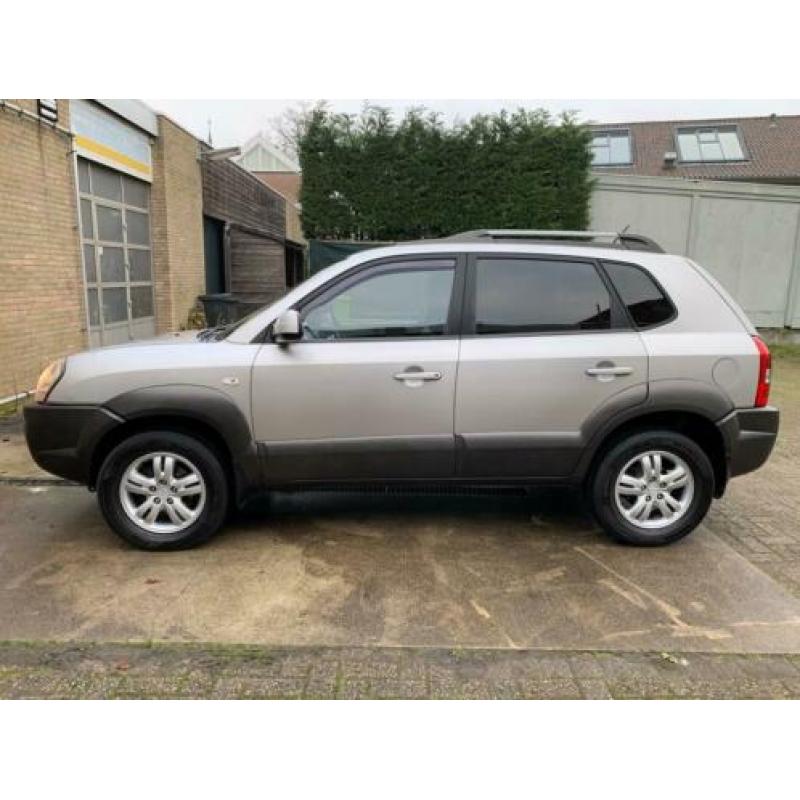 Hyundai Tucson 2.0i Style Trekhaak, Lichtmetalen velgen, Cli