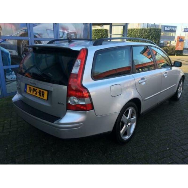 Volvo V50 2.0D Momentum IN NIEUW STAAT (bj 2004)