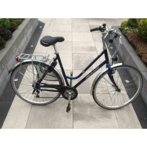 Giant damesfiets............mooi en voordelig!