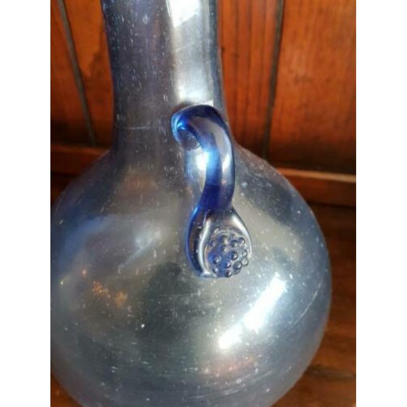 19e eeuws Blauw glazen schenkkan, €55,-.