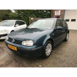 Volkswagen Golf 1.6-16V Master Edition Airco