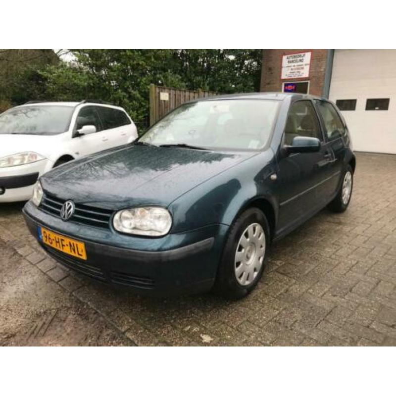 Volkswagen Golf 1.6-16V Master Edition Airco