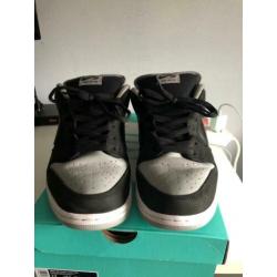 Nike SB Dunk Low shadow pack