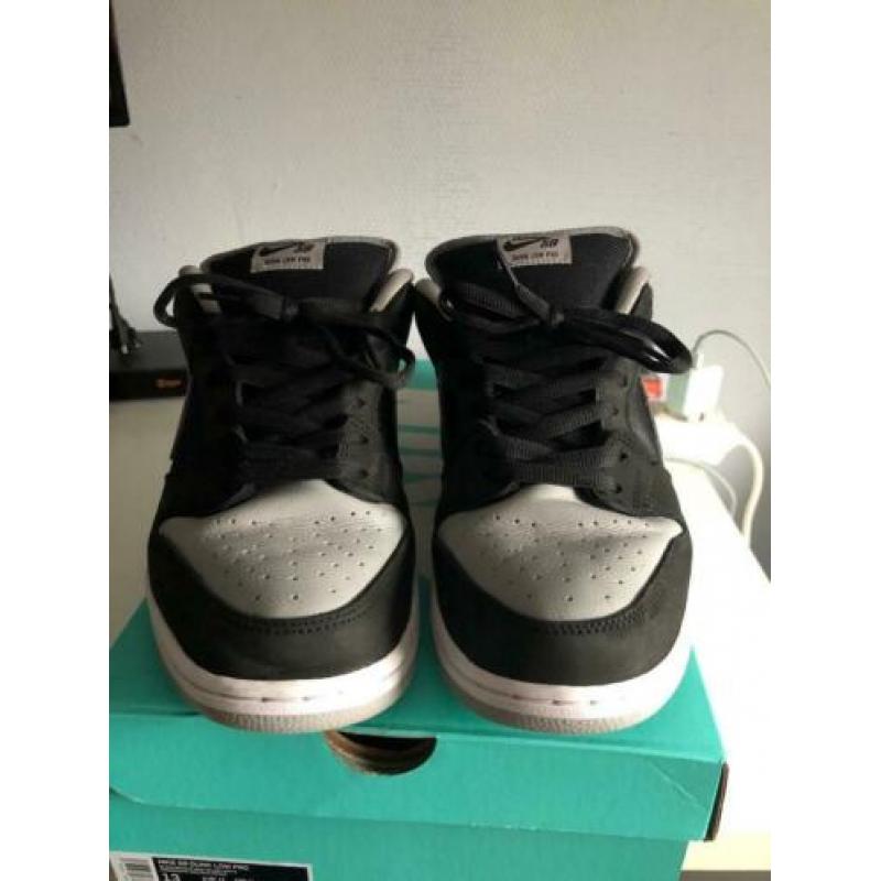 Nike SB Dunk Low shadow pack
