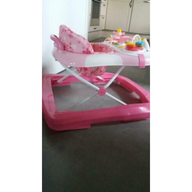 Qute loopstoel roze v.a. circa 6 mnd
