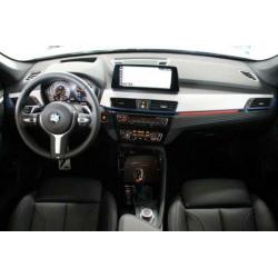 BMW X1 sDrive20i High Executive / Trekhaak / Head-Up Display
