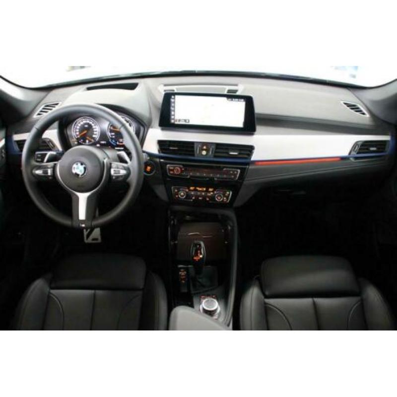 BMW X1 sDrive20i High Executive / Trekhaak / Head-Up Display