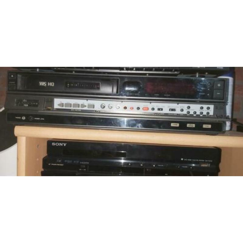 Te koop zeer netjes philips digitale vhs