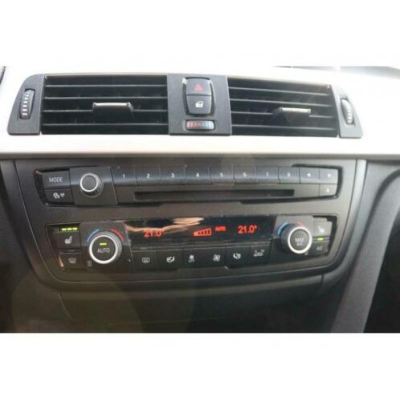 BMW 3 Serie Touring 316d Xenon Navigatie Stoelverw. Zondag a