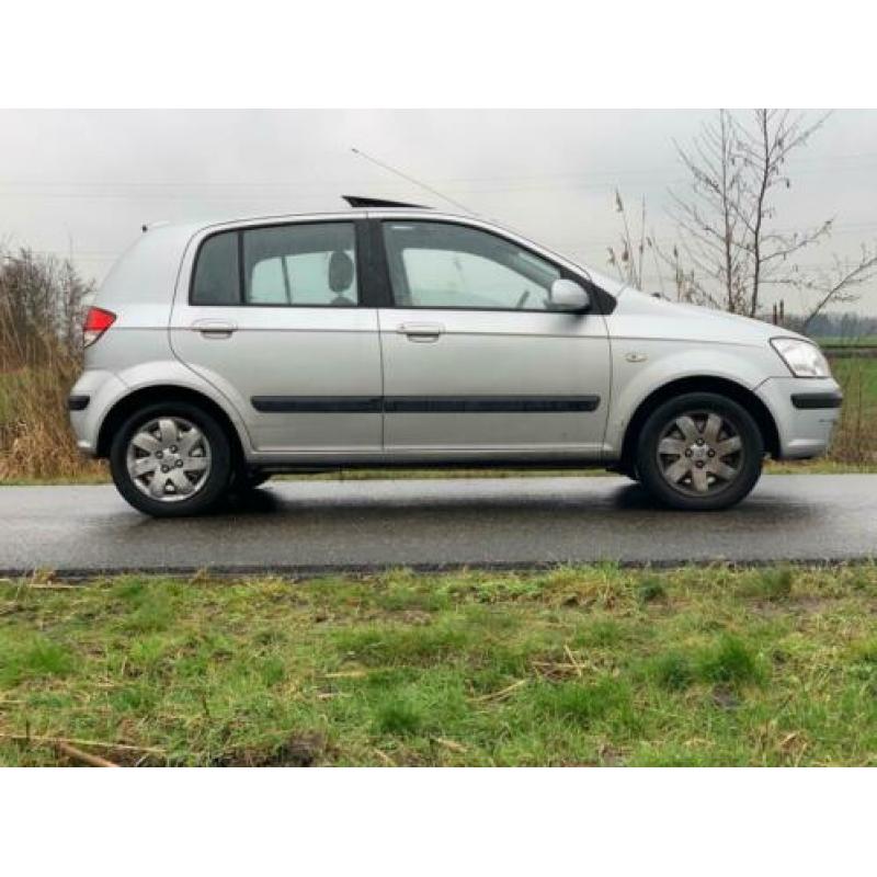 Hyundai Getz 1.3i GLS Sky 5 DEURS AIRCO SCHUIFDAK APK !