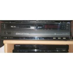 Te koop zeer netjes philips digitale vhs